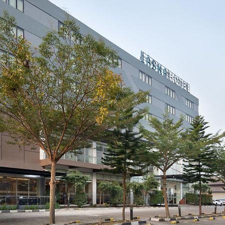 Laska Hotel Subang Buitenkant foto
