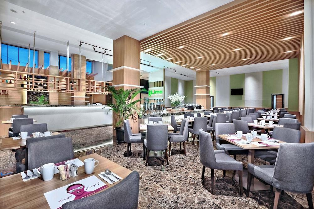 Laska Hotel Subang Buitenkant foto