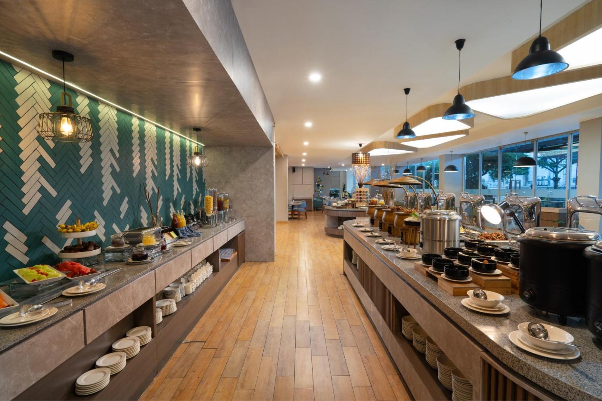 Laska Hotel Subang Buitenkant foto