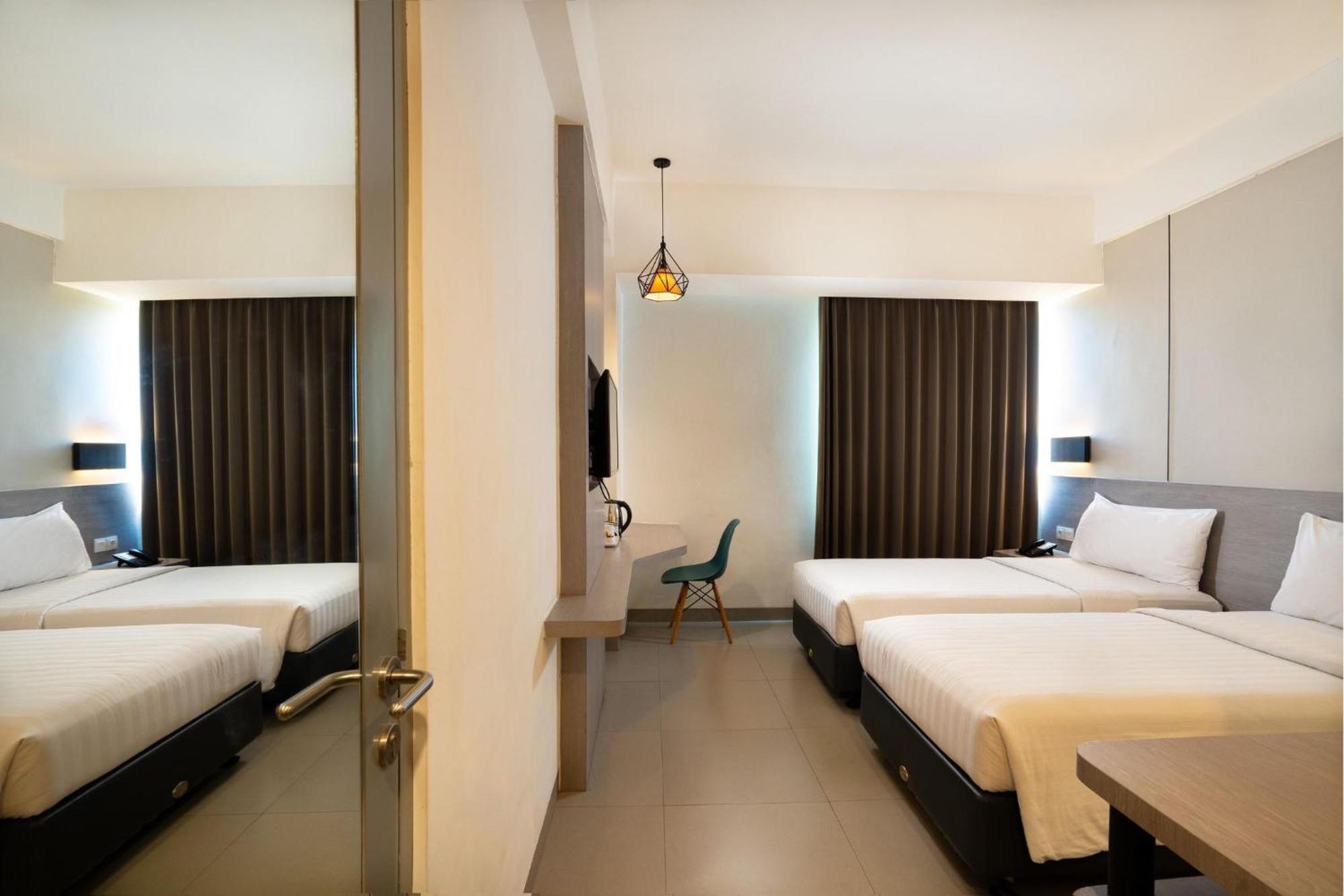 Laska Hotel Subang Buitenkant foto